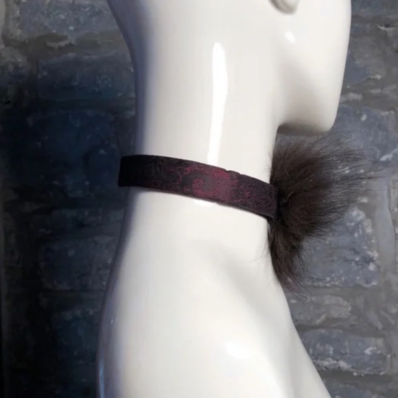 Guillotine Sculpted Bow Tie: Maleficent - Picture 3 of 9